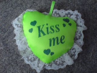 Srdce  zelené "Kiss me"